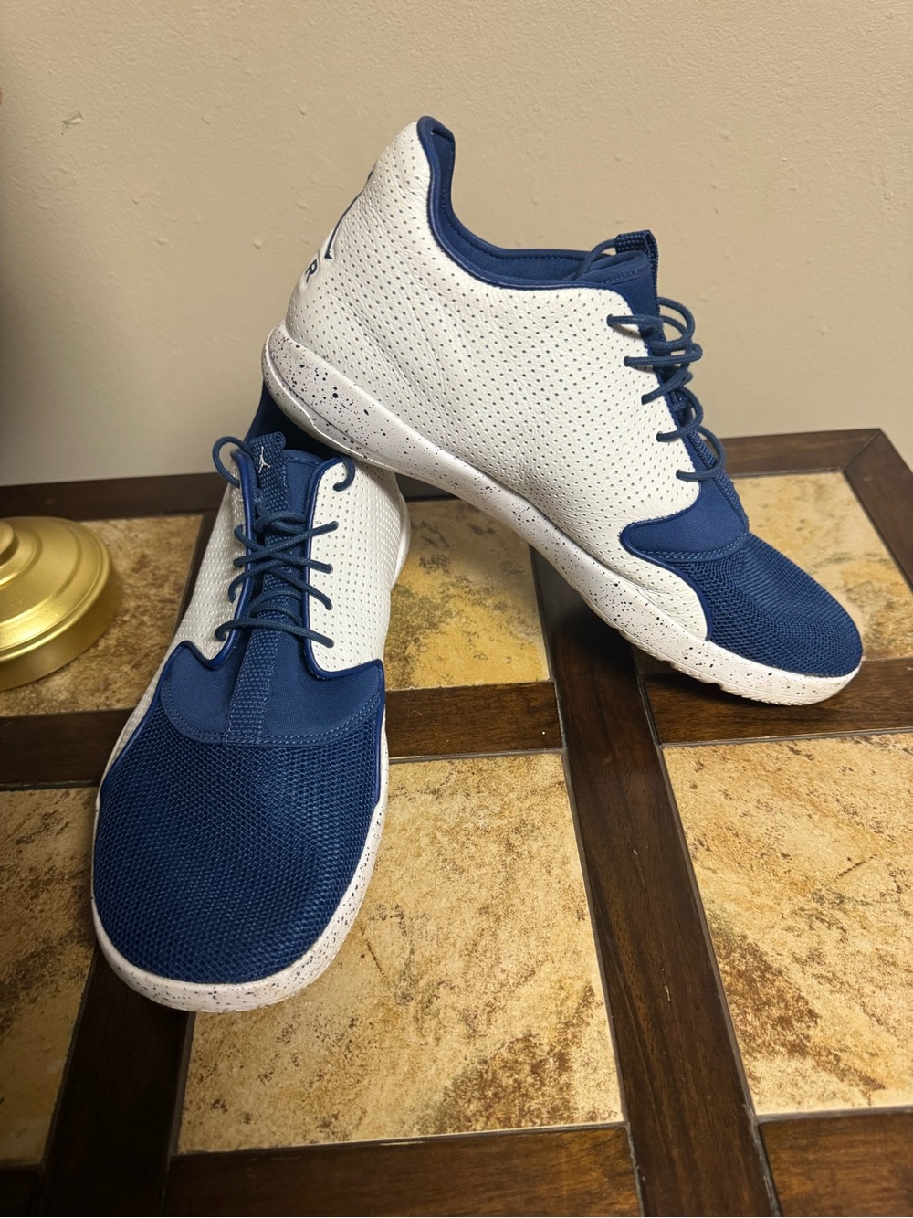 Jordan Eclipse - Picture 2 of 7